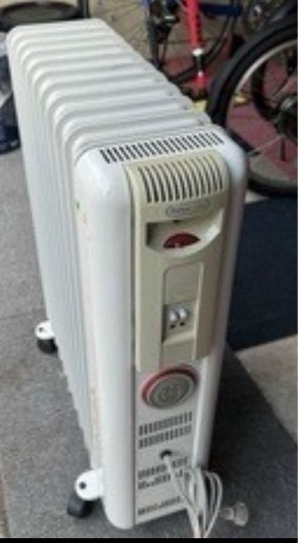 【送料込】デロンギ　オイルヒーター