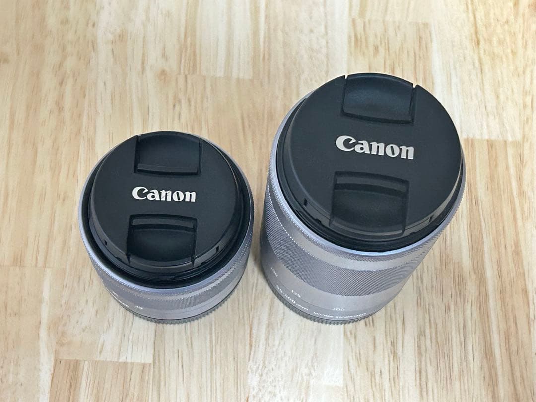 Canon EOSm10ミラーレスカメラ レンズ2本付き