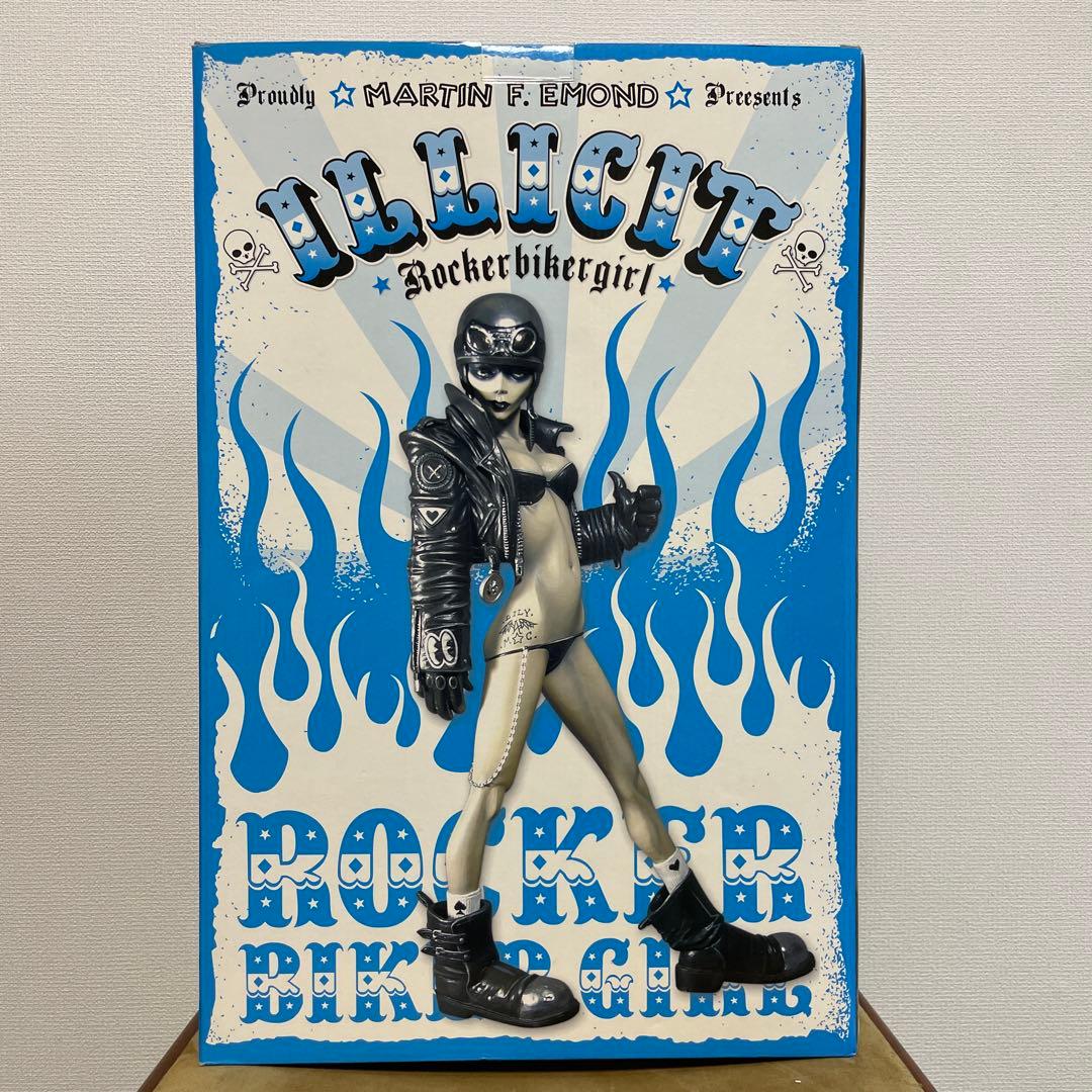 マーティンエモンド　ロッカーバイカーガールスタチュー
