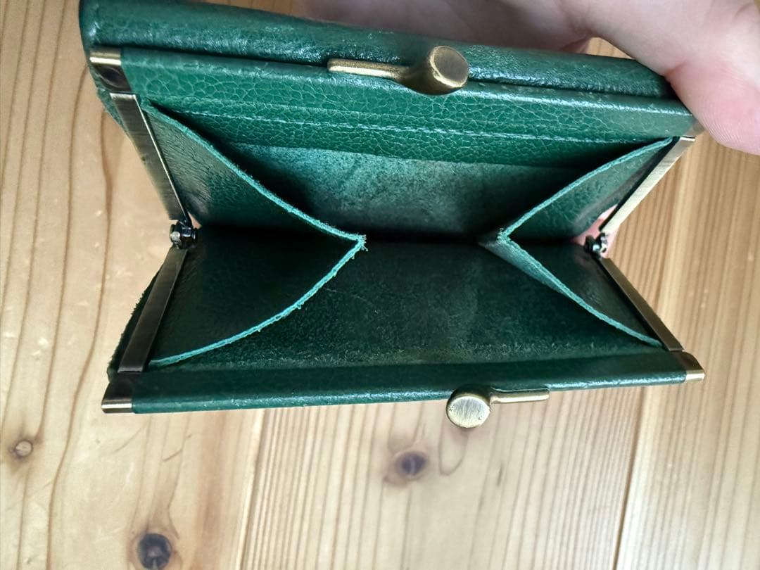 IL BISONTE イルビゾンテ　二つ折り財布 付属品あり