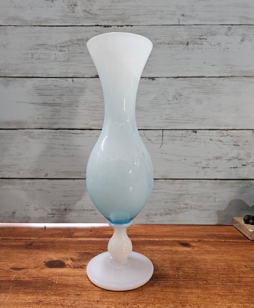 フランスアンティーク オパリンガラス 花瓶 一輪挿し グラス フラワーベース