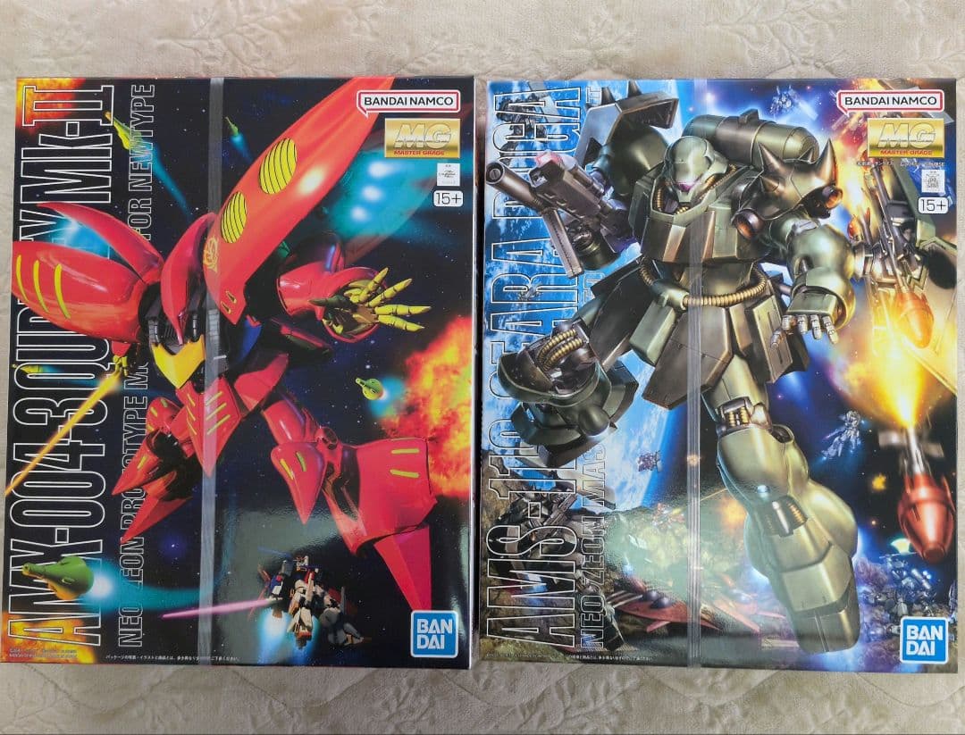 未組立新品　MGキュベレイMk-II(プルツー専用機)、MGギラドーガ