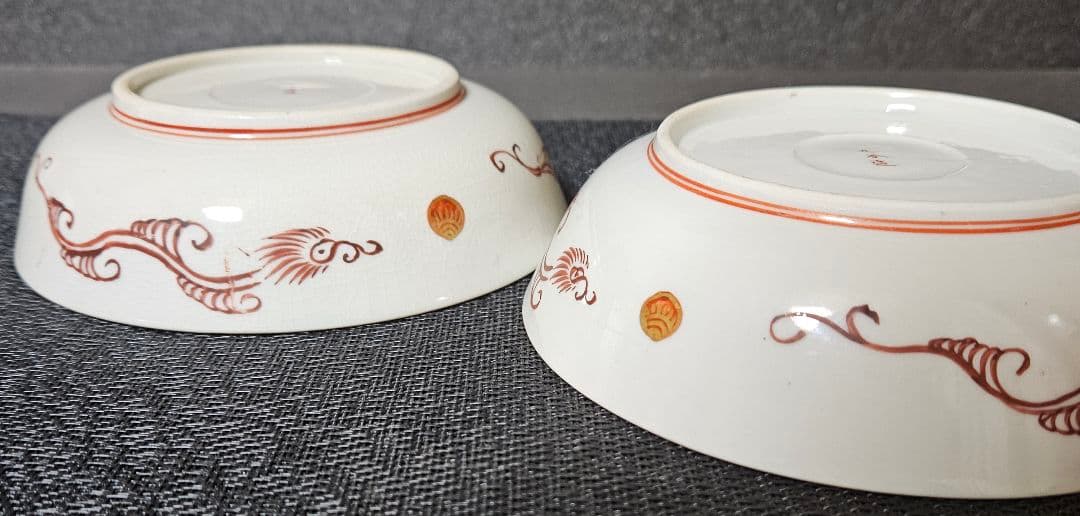 【上作品❗】明治時代　九谷焼　金襴手　金彩色絵　牡丹にお公家様の図　深皿　2客