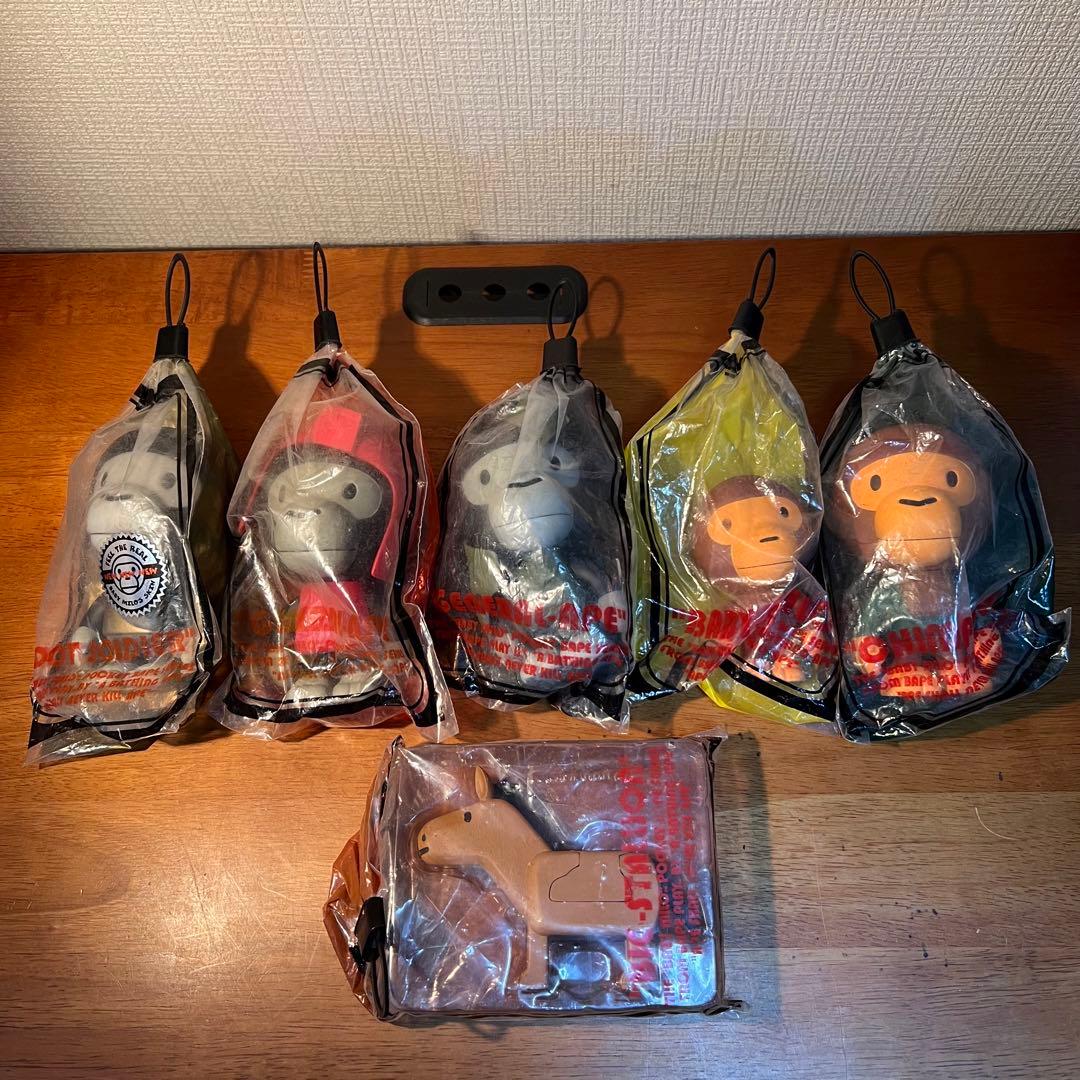 A BATHING APE フィギュア MILO マイロ エイプ