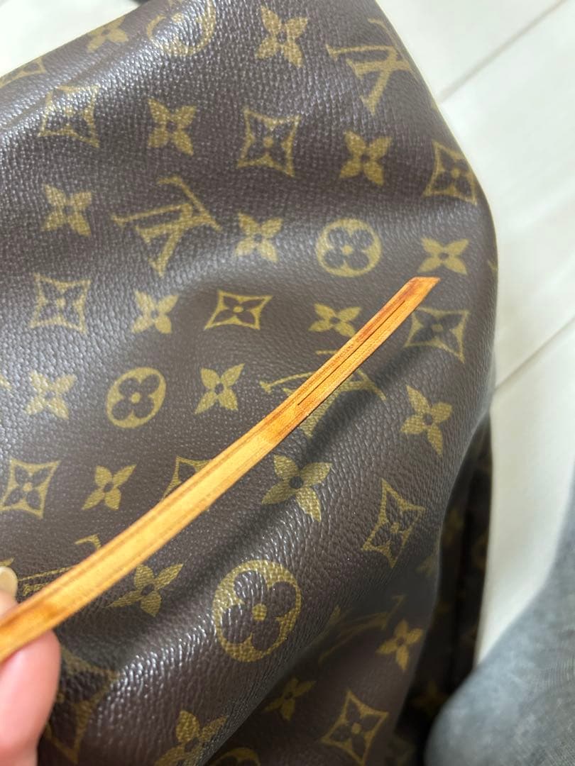 Louis Vitton ルイヴィトン ワンショルダー　アーツィー