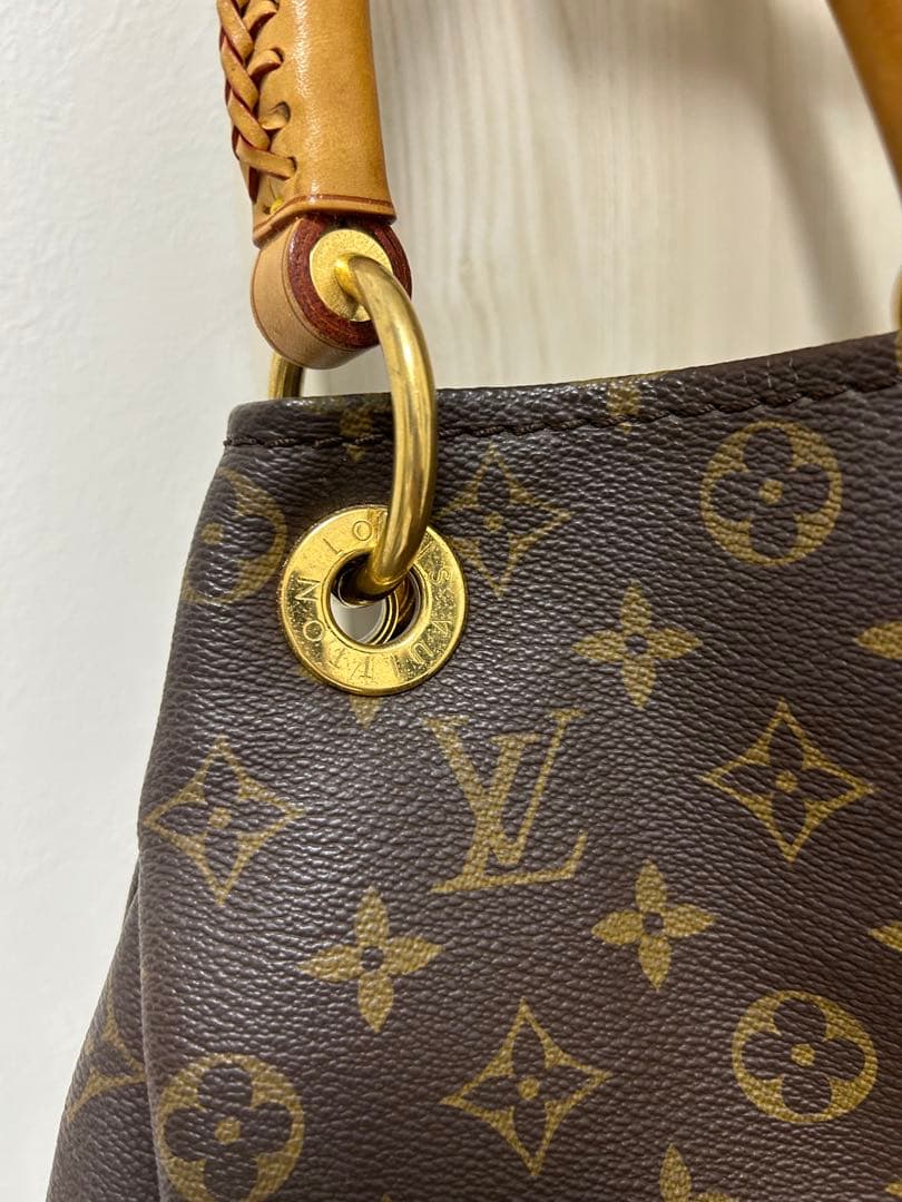 Louis Vitton ルイヴィトン ワンショルダー　アーツィー