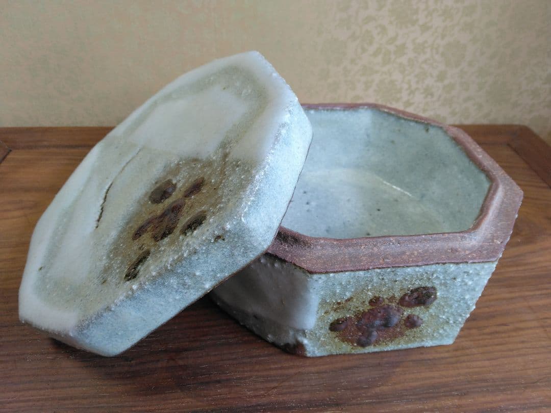 清水保孝作 清水焼 八角蓋付小物入