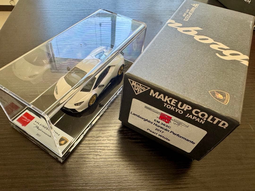 make up製 ランボルギーニ ウラカン ペルフォルマンテ パール白 1/43
