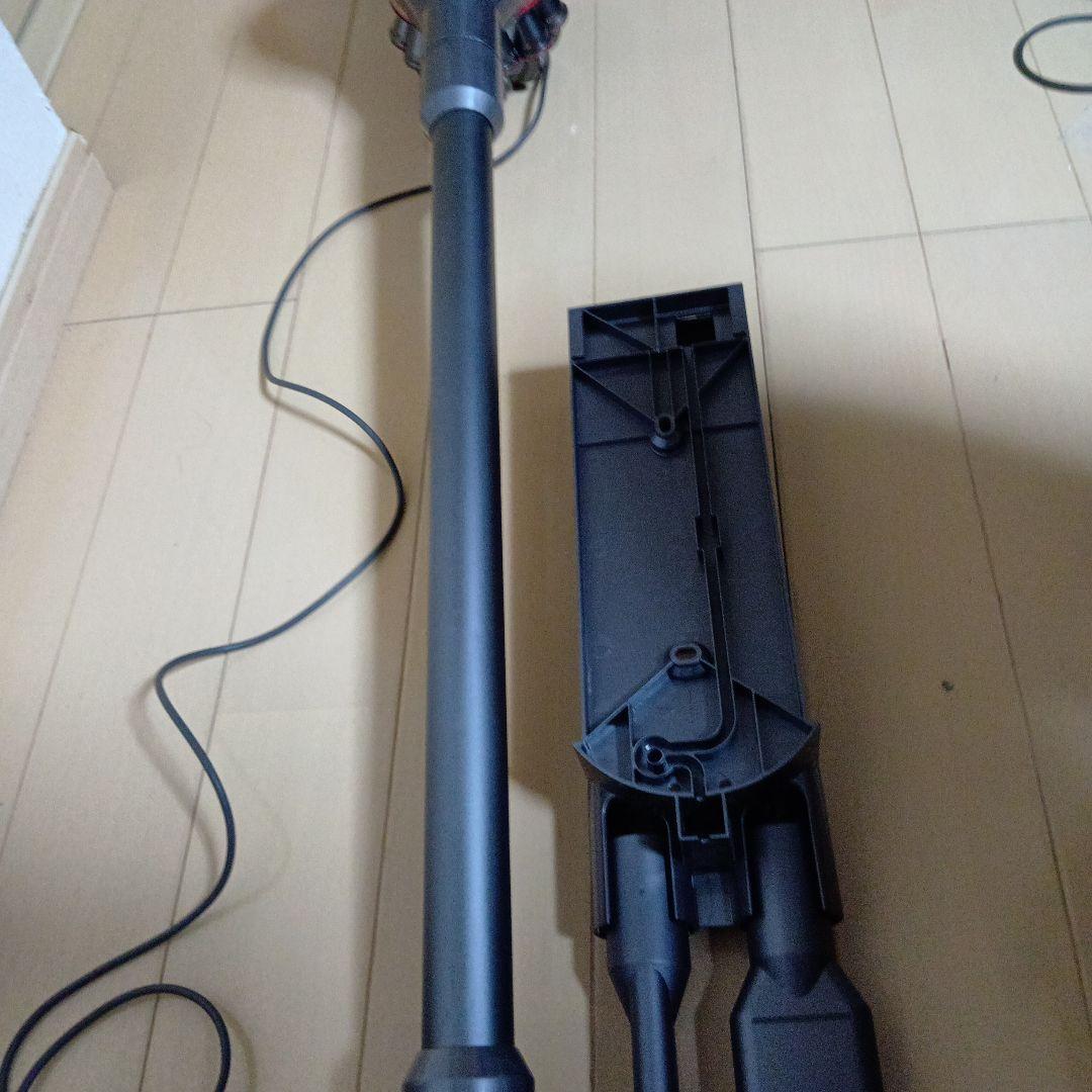 せい送料込美品dyson SV11スティック&ハンディ 稼働 18分50秒