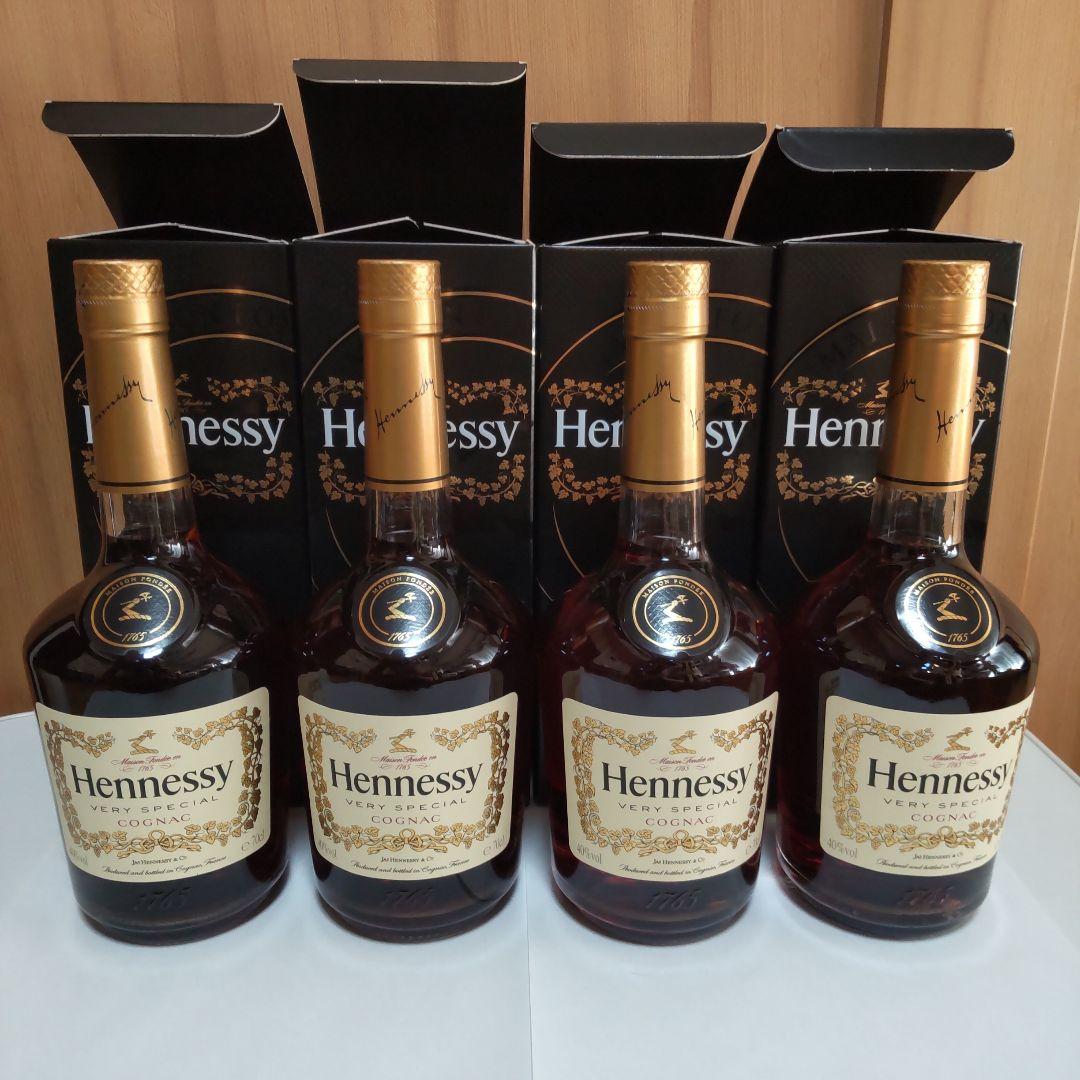 ヘネシーV.S　700ml　40％　4本セット　箱付き