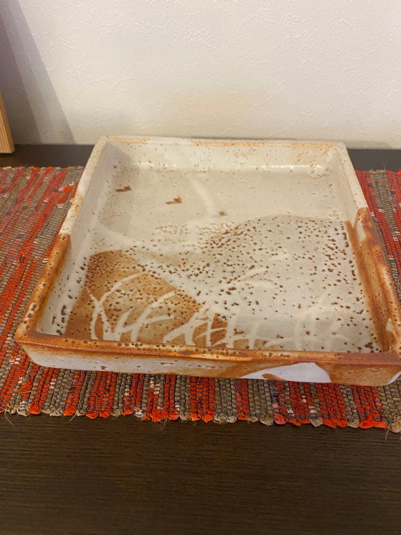 安藤日出武　作　志野　角鉢