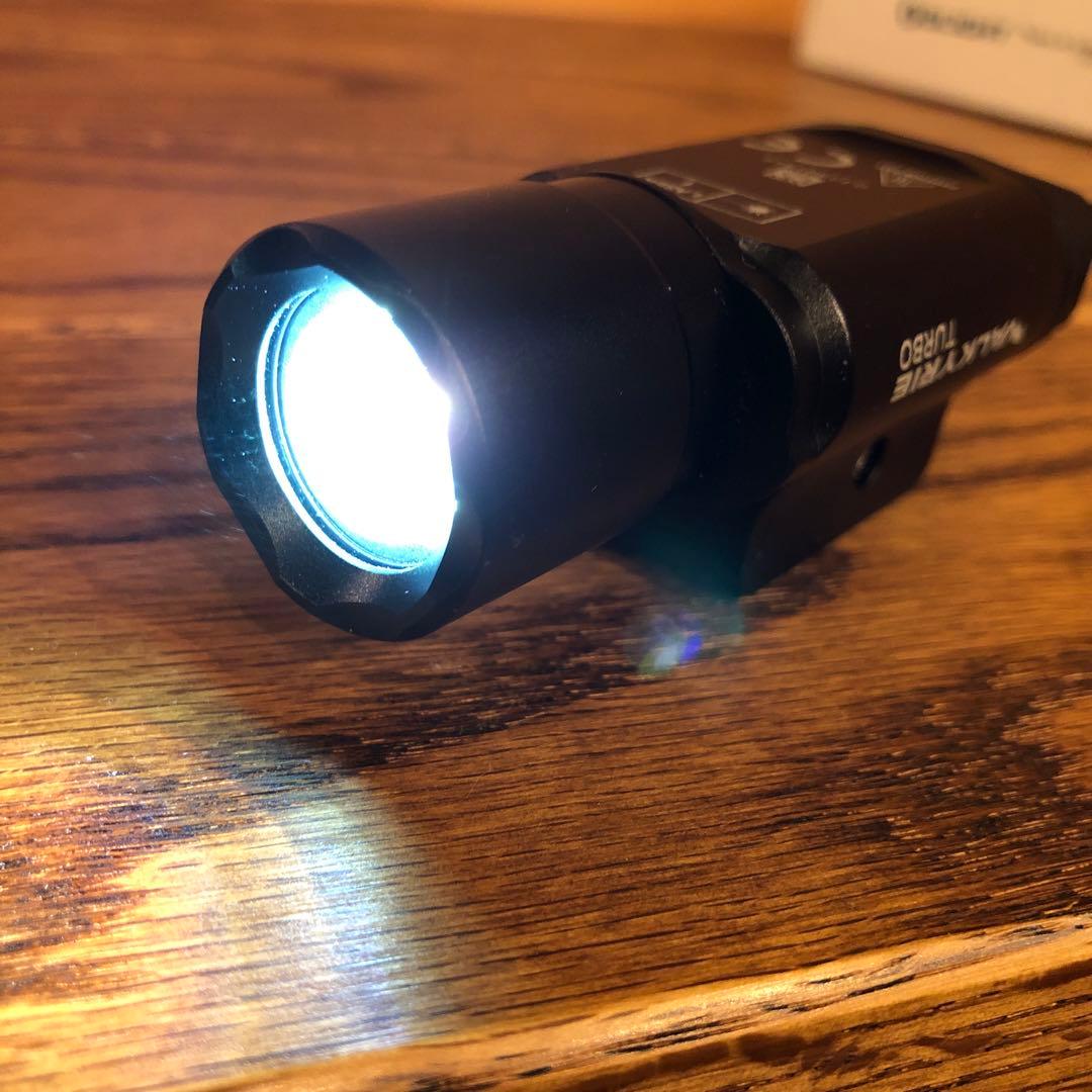 OLIGHT(オーライト）VALKYRIE TURBOウェポンライト 新品同様