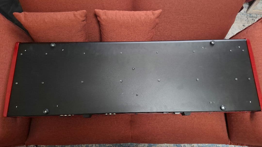 Nord Electro 4 HP（純正キャリングケース付き）