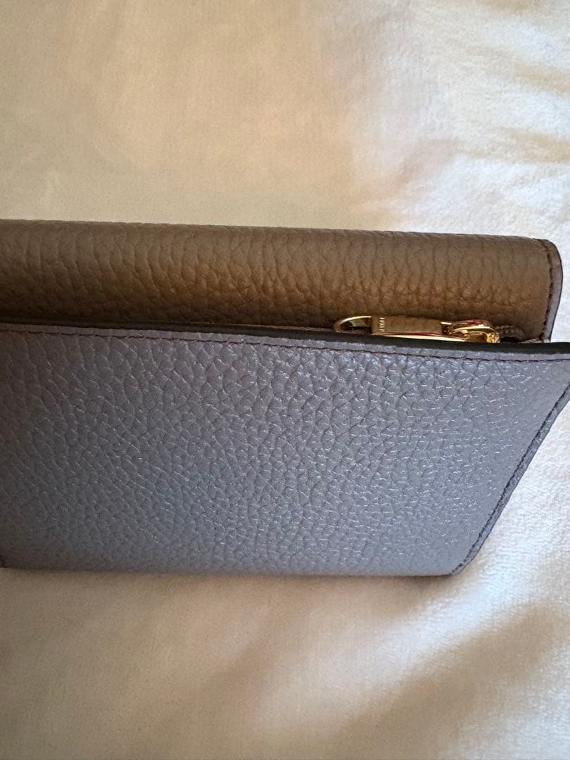 FURLA フルラ　三つ折り財布　定価37400円★新品未使用