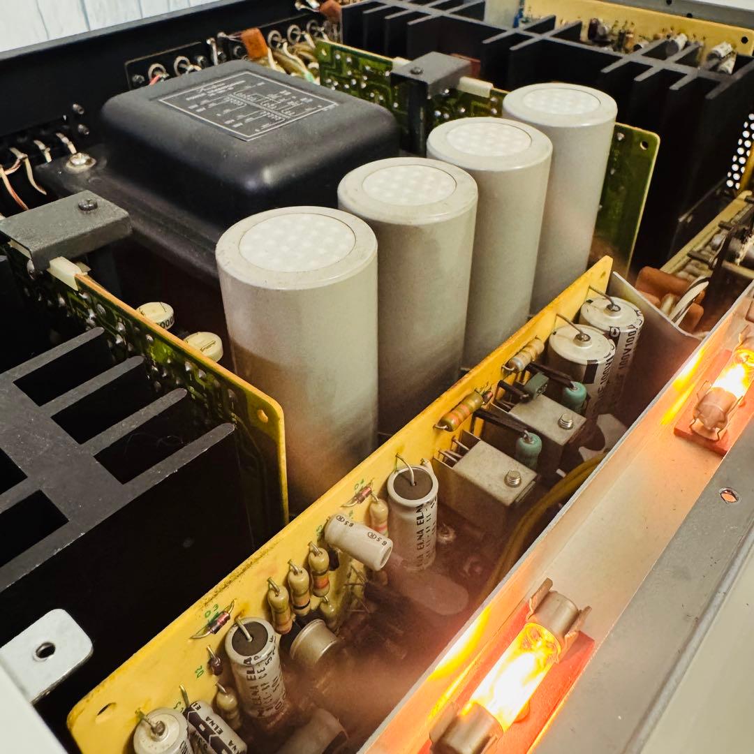 極美品 Accuphaseアキュフェーズ E-202 プリメインアンプ 稼動品