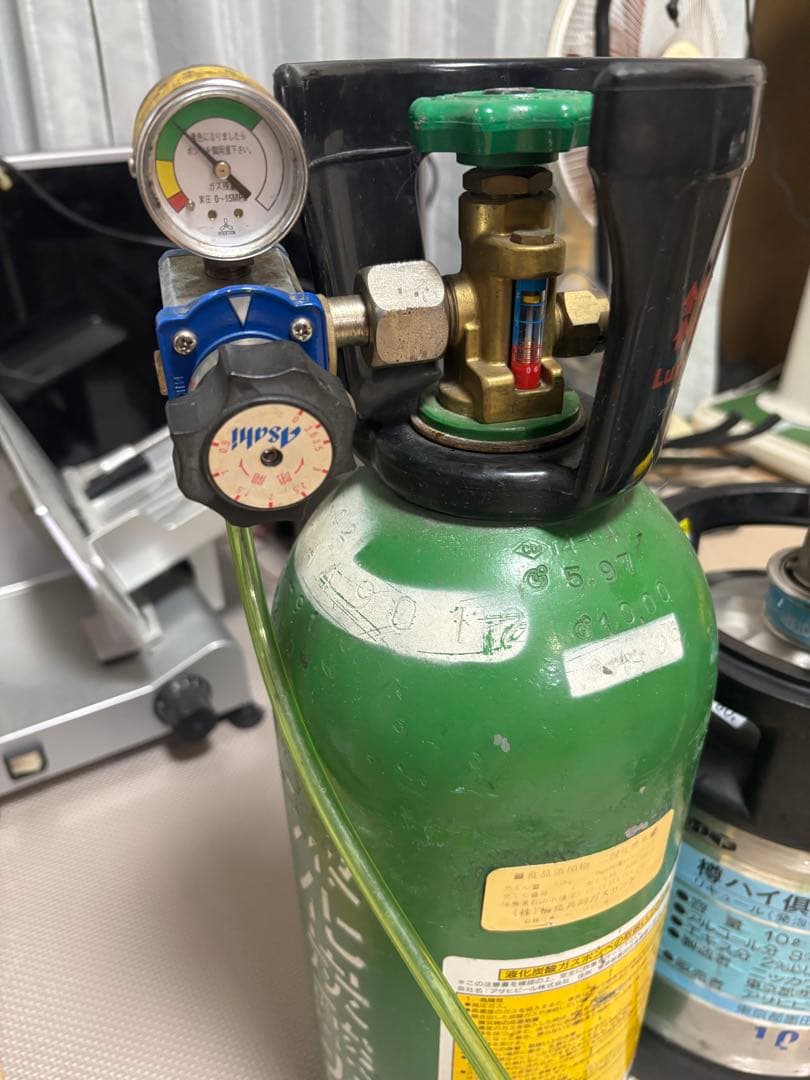 アサヒビールサーバー　ビール樽容器 液化碳酸ガス容器セット