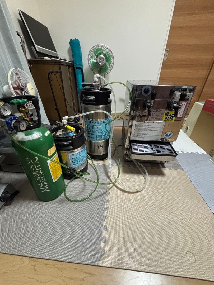 アサヒビールサーバー　ビール樽容器 液化碳酸ガス容器セット