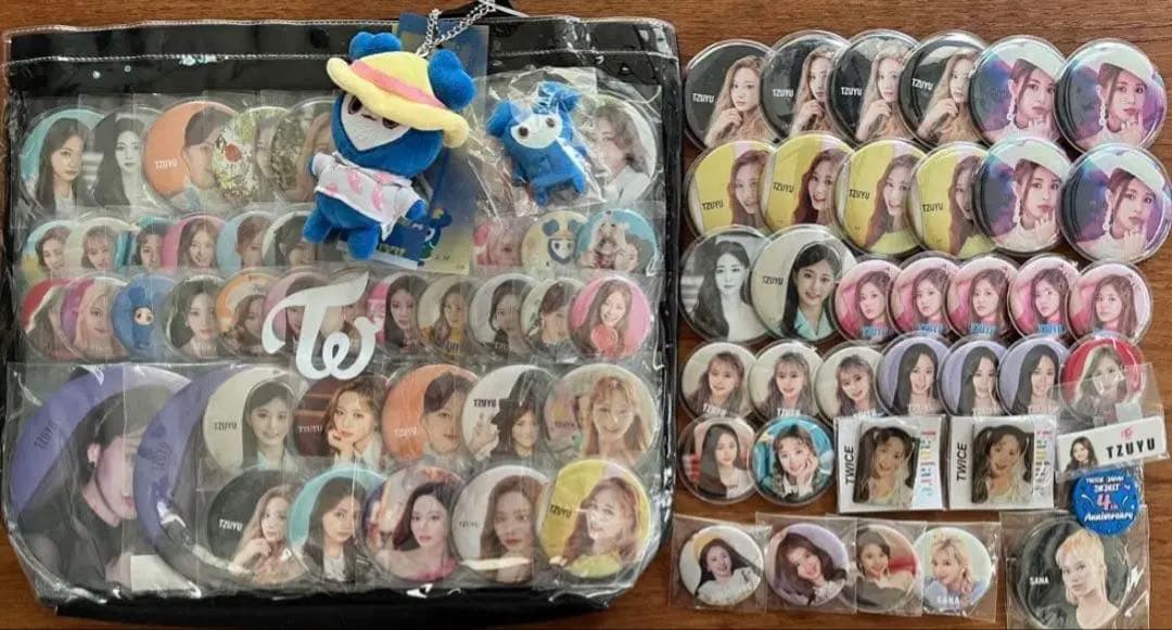 TWICE グッズ 痛バック ツウィ　缶バッジまとめ売り