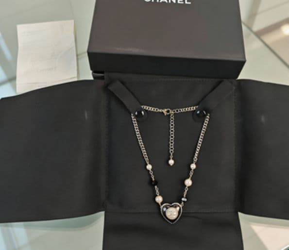 CHANEL 22B CCマーク パール ネックレス