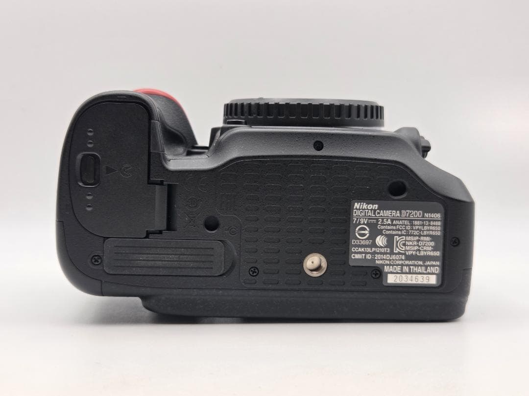 ■897ショット■ NIKON 一眼レフカメラ D7200 ボディ