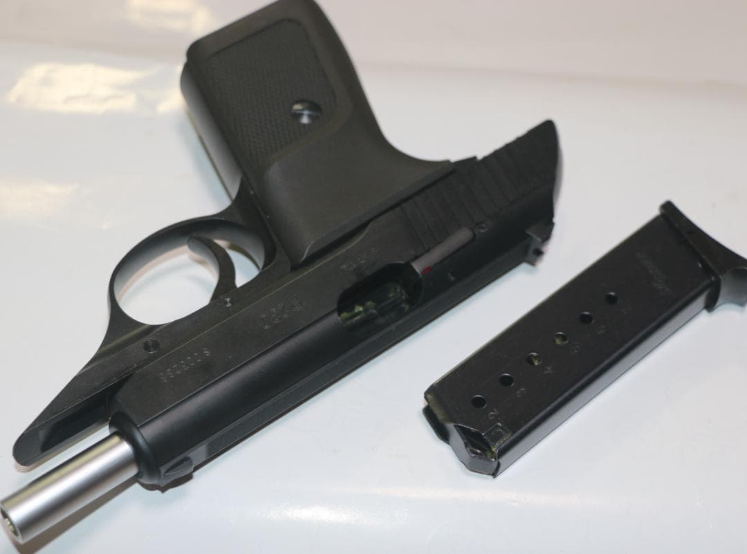 KSCコーポレーション製　ABS樹脂モデルガン SIG P230 合法品　未発火