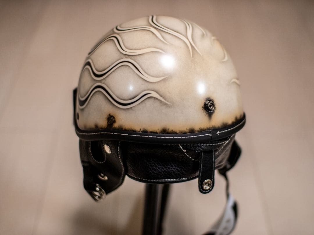 M 新品未使用　ポリヘル　ポリス　ヘルメット アイボリーエイジング黒フレア