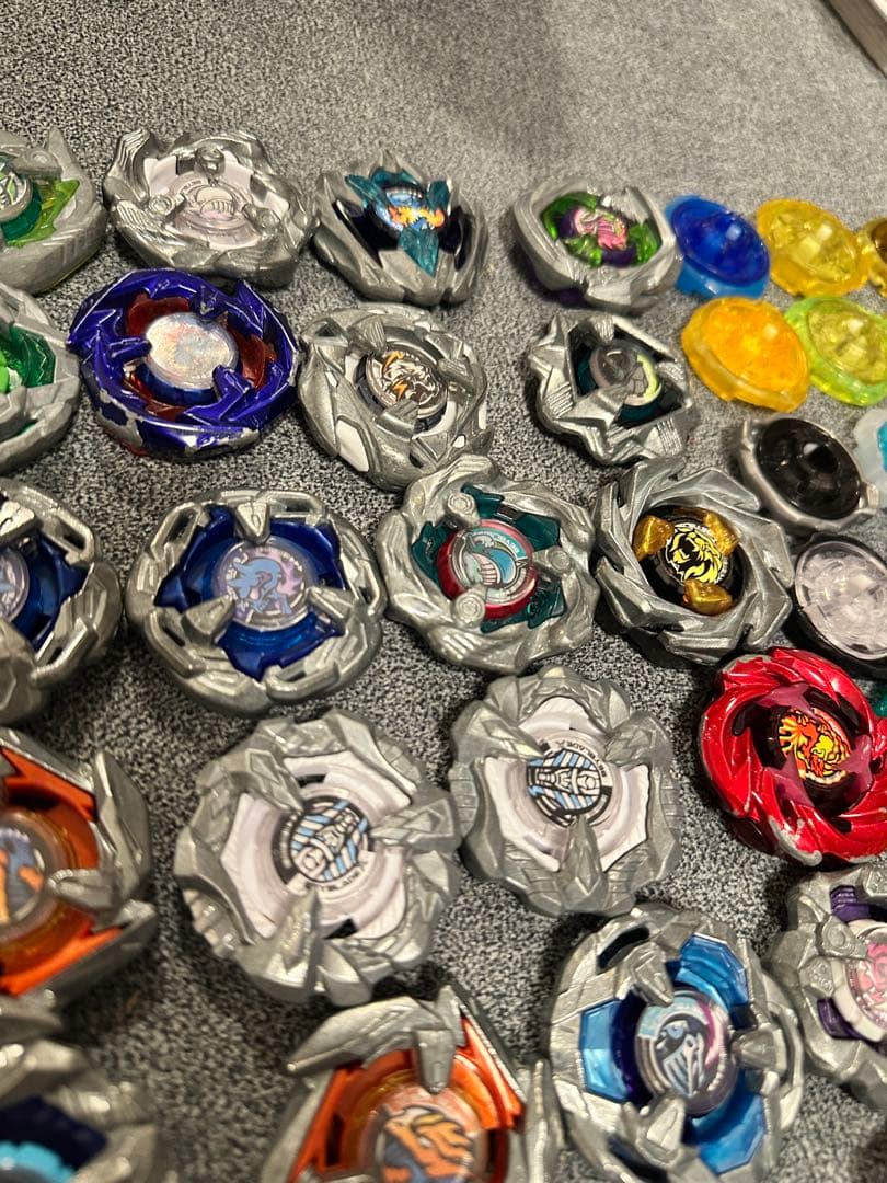 ベイブレードX 引退品　まとめ売り　ブレード48枚　ラチェット51枚　ビット50