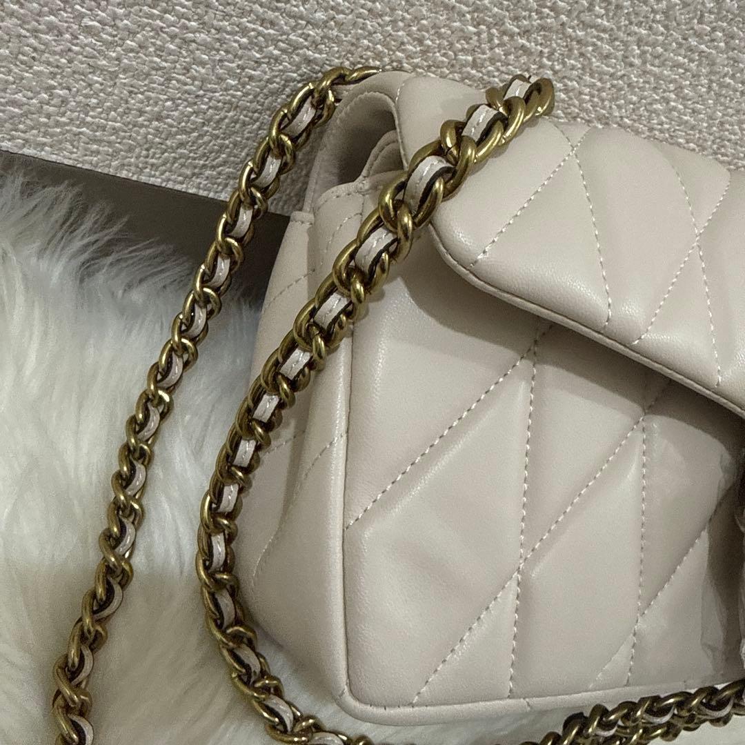 COACH ブラック ショルダーバッグ キルティング　26cm