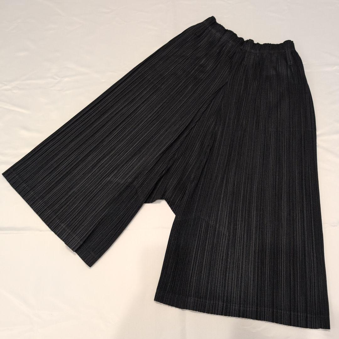 プリーツプリーズ ♥中古品 黒 ガウチョパンツ