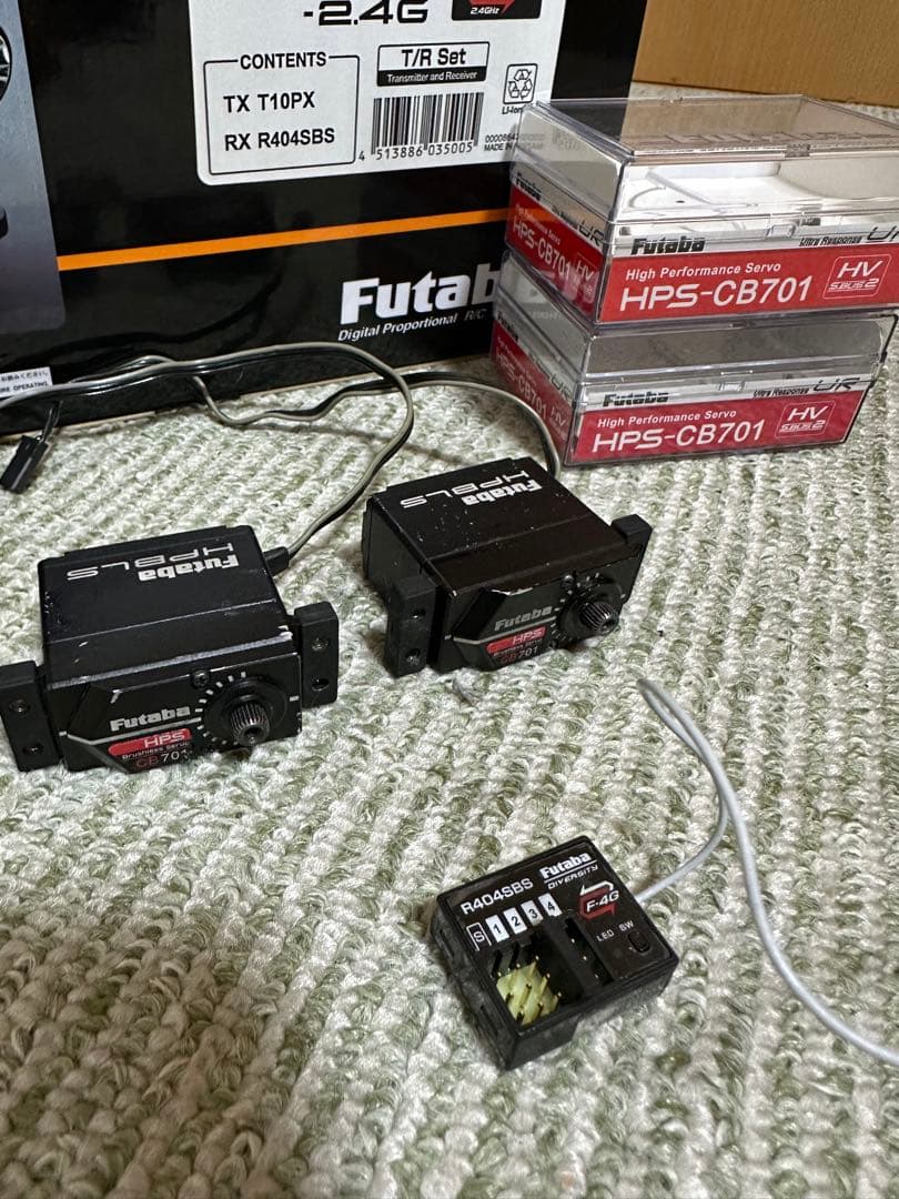 Futaba T10PX 送信機セット R404SBS ハイエンドサーボ付き