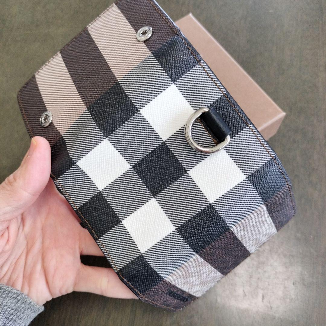 BURBERRY チェック柄 レザーキーケース