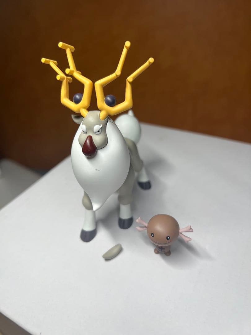 ポケモンスケールワールド　アヤシンとウパー