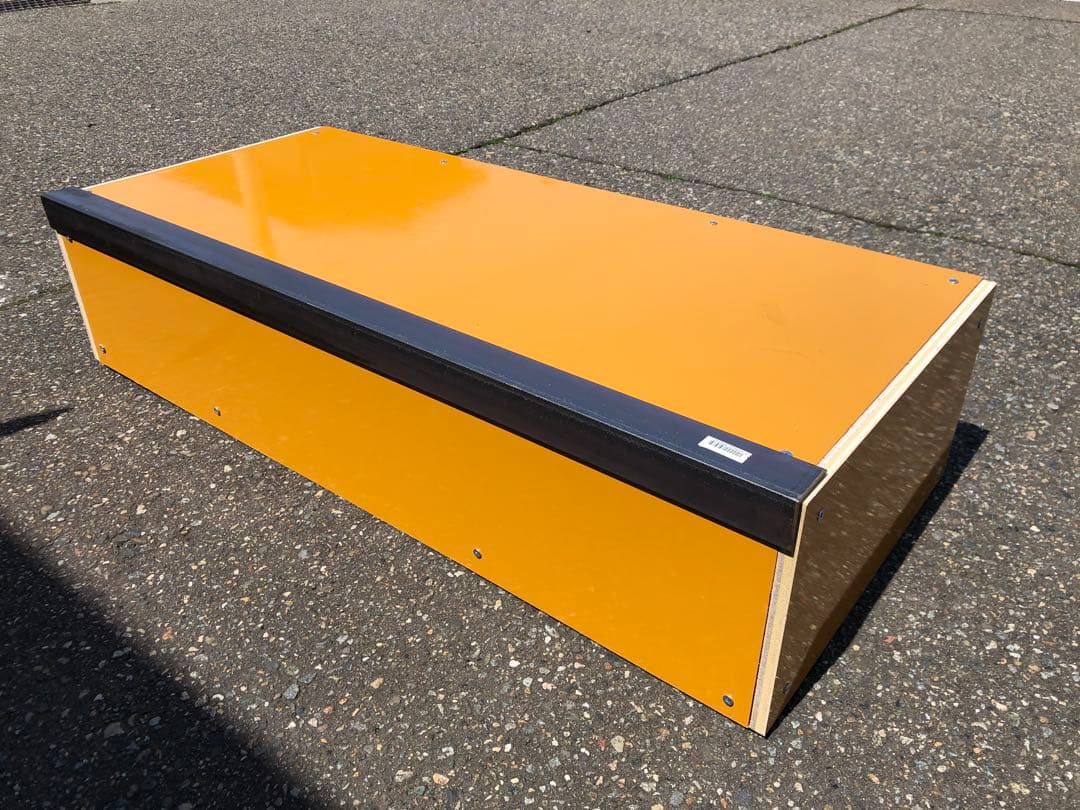 スケボーセクション　カーブボックス　マニュアル台　スケートボードパーク