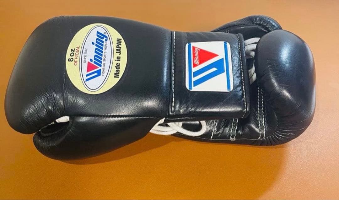 Winning ボクシンググローブ 8oz 紐タイプ