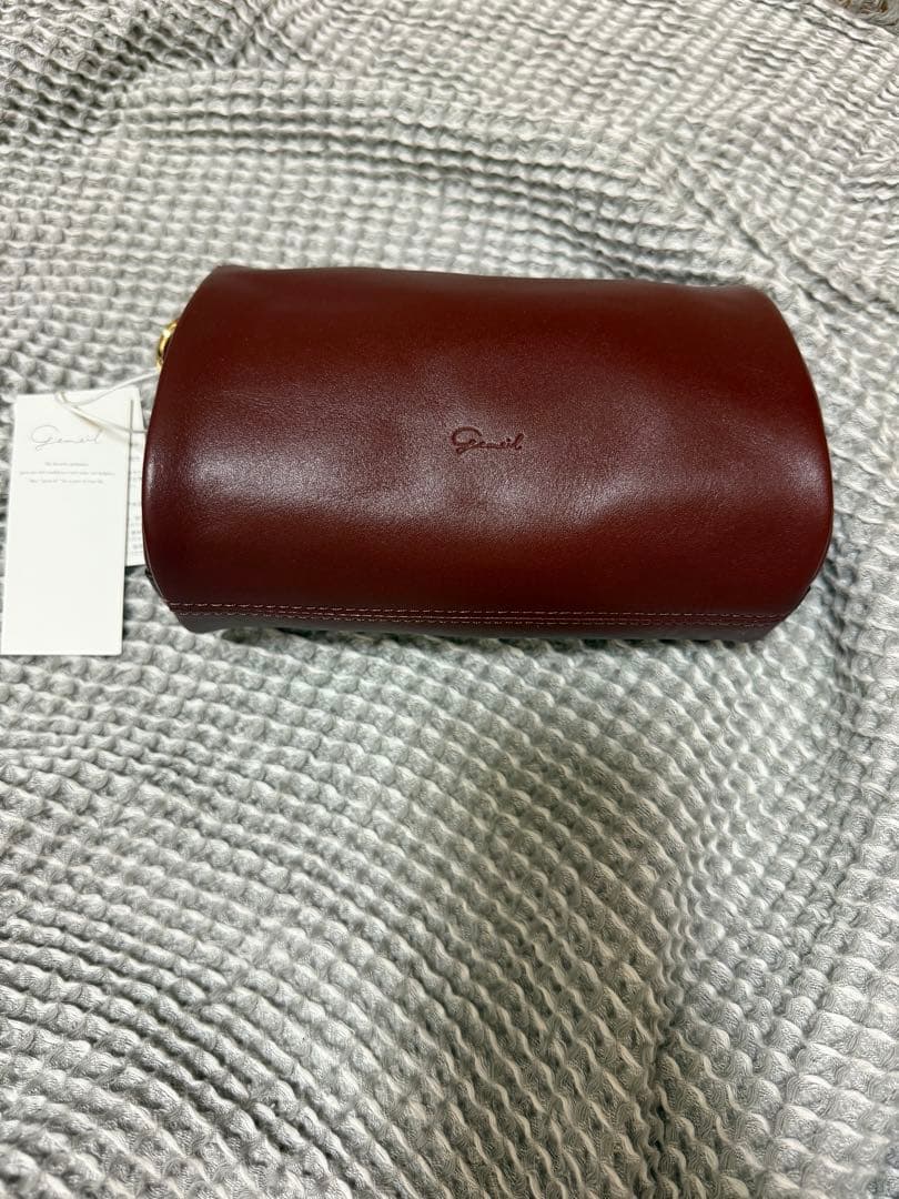 本日限定お値下げ！gemeil 本革　3WAYショルダーバッグS　ボルドー