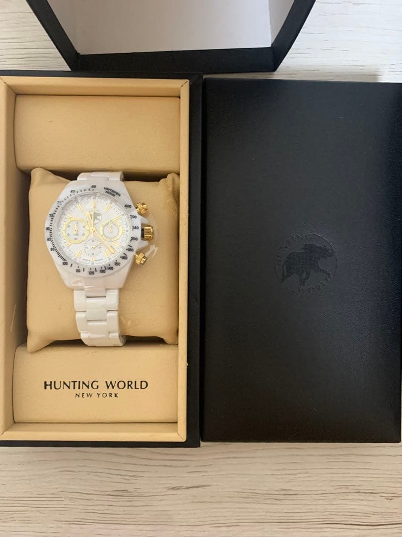 HUNTING WORLD クォーツ腕時計 ホワイト