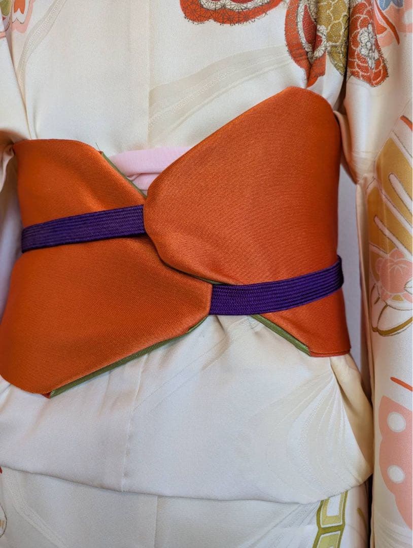 ラ・ソールの端折りが素敵な二部式着物　振り袖二部式