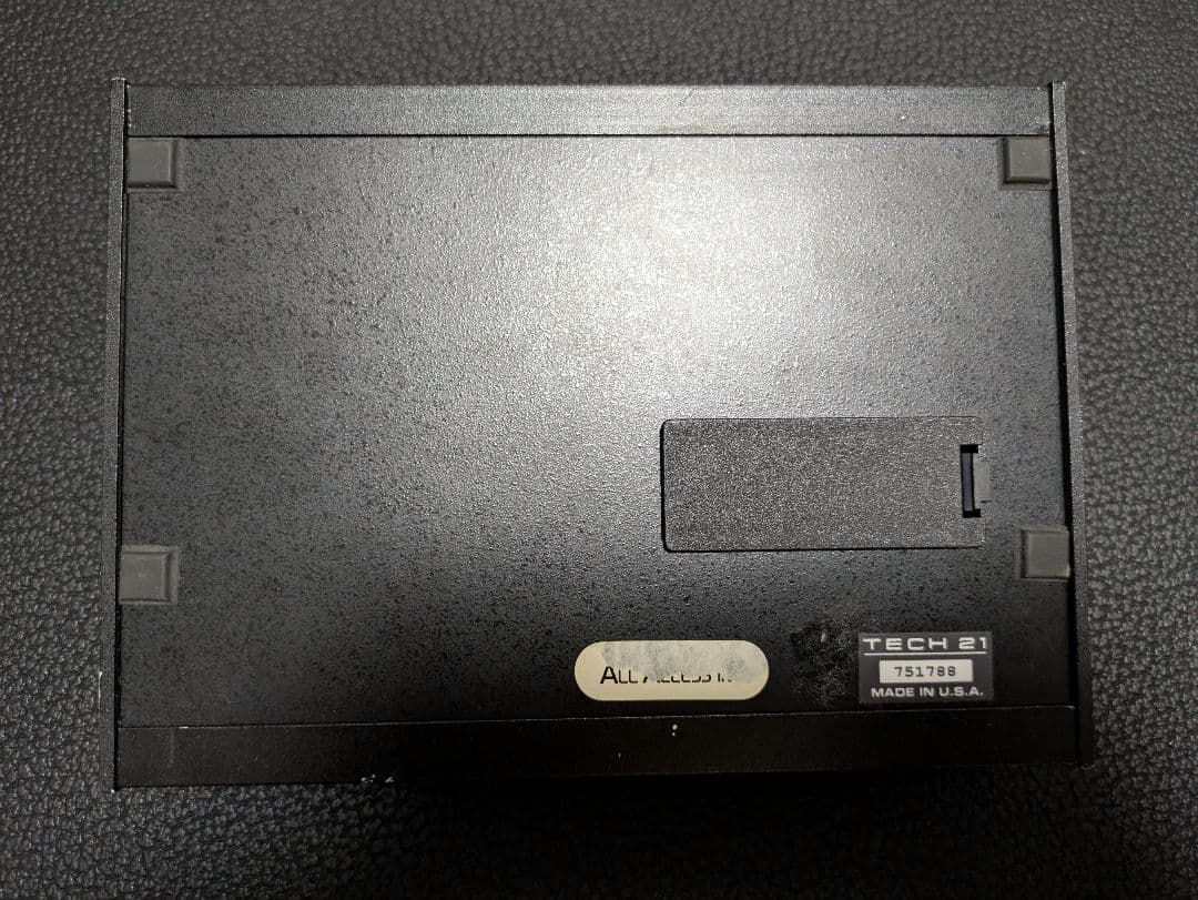 Tech21 SansAmp Tri-A.C プリアンプ