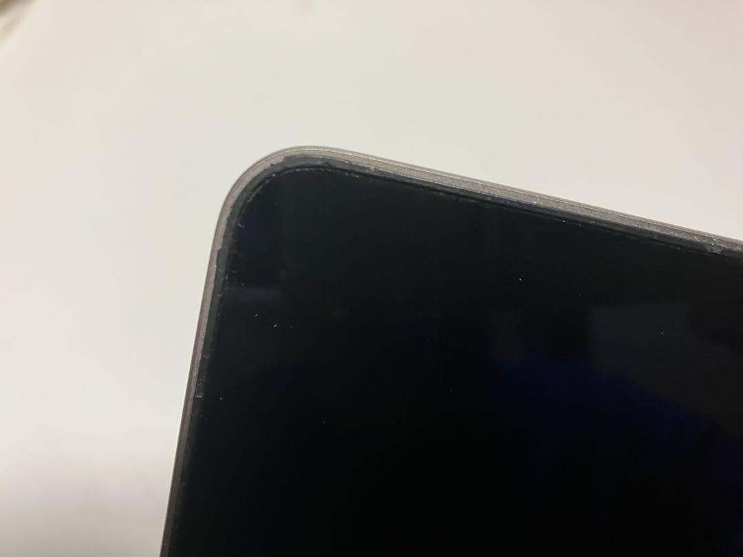 MacBook Pro 15.4インチ Retina 2018