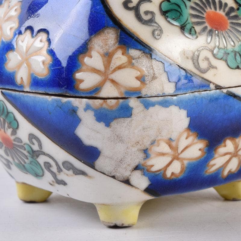 茶道具　色絵　花草文　香合　時代箱　C　8475