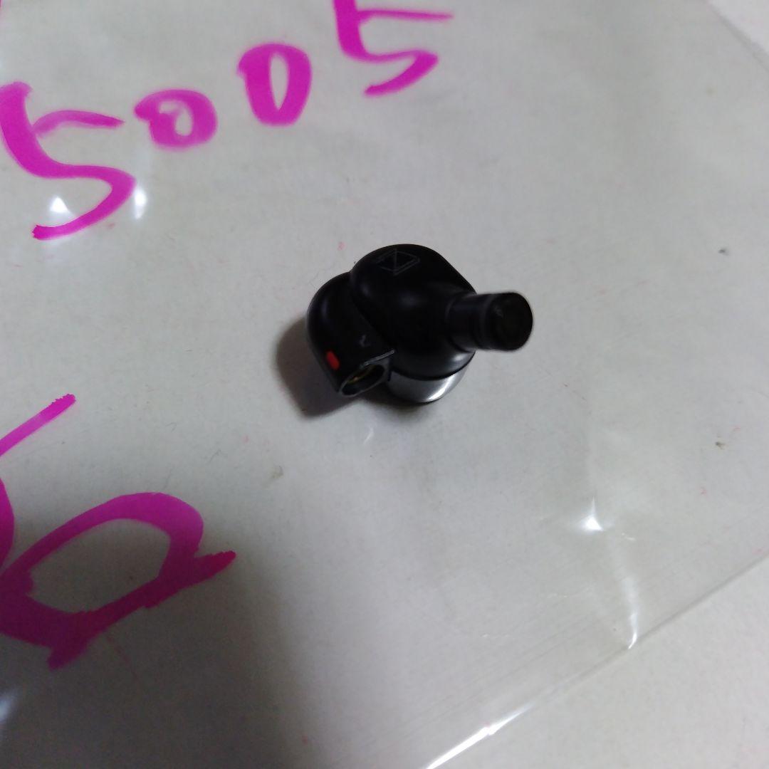 AKG N5005 ワイヤレスイヤホン ブラック右側