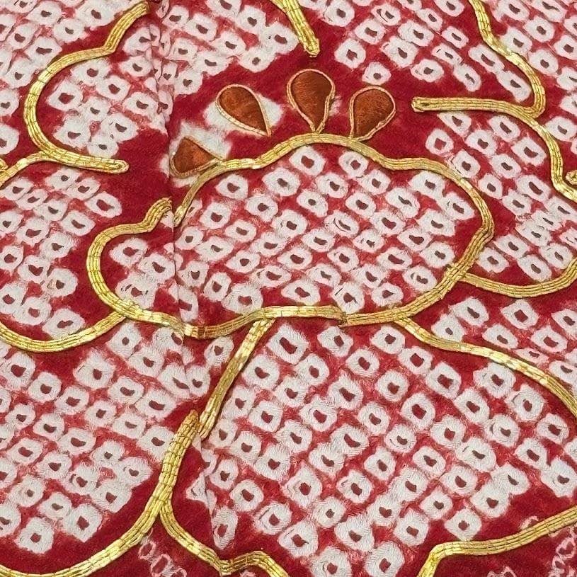 ゆりのはな　本振袖　総絞り　金駒刺繍　金彩入り　花柄　赤色系　正絹　K401