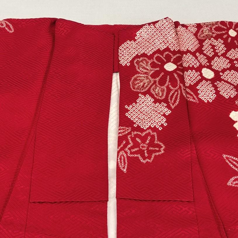 ゆりのはな　本振袖　総絞り　金駒刺繍　金彩入り　花柄　赤色系　正絹　K401