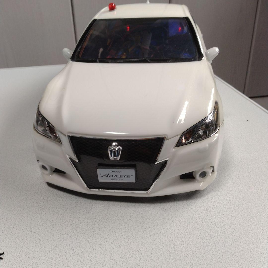 ラジコン覆面パトカークラウンアスリートホワイト