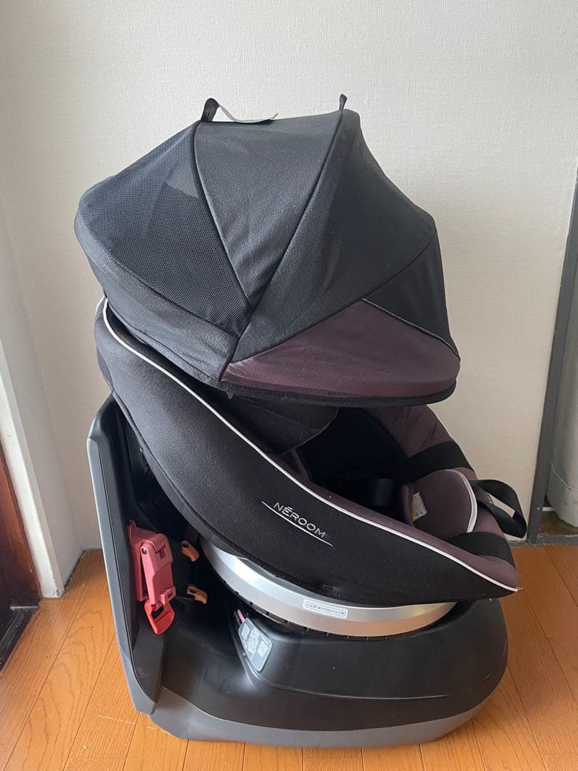 【週末限定お値下げ】Combi コンビ ネルーム エッグショックチャイルドシート