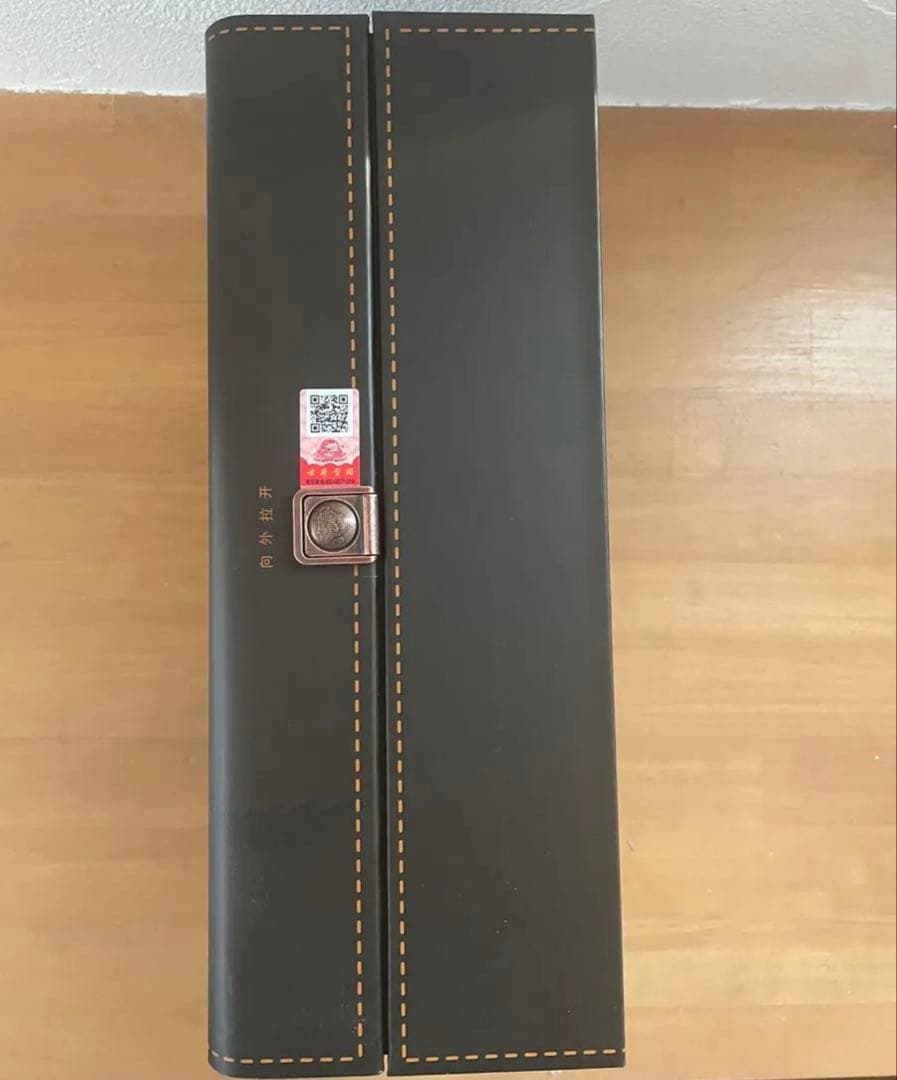 中国白酒　安徽古井貢酒股有限公司　年原22年版　酒精度(アルコール度数)52度