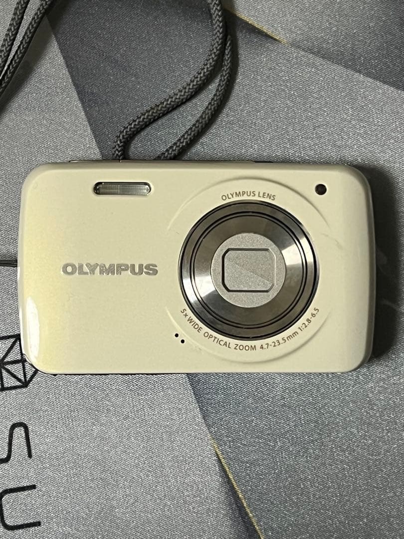OLYMPUS VH-210 14メガピクセル コンパクトデジタルカメラ