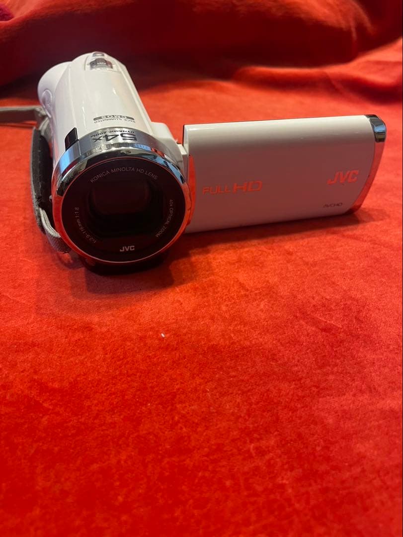 【美品】 JVC ビデオカメラ Everio GZ-E265 ホワイト