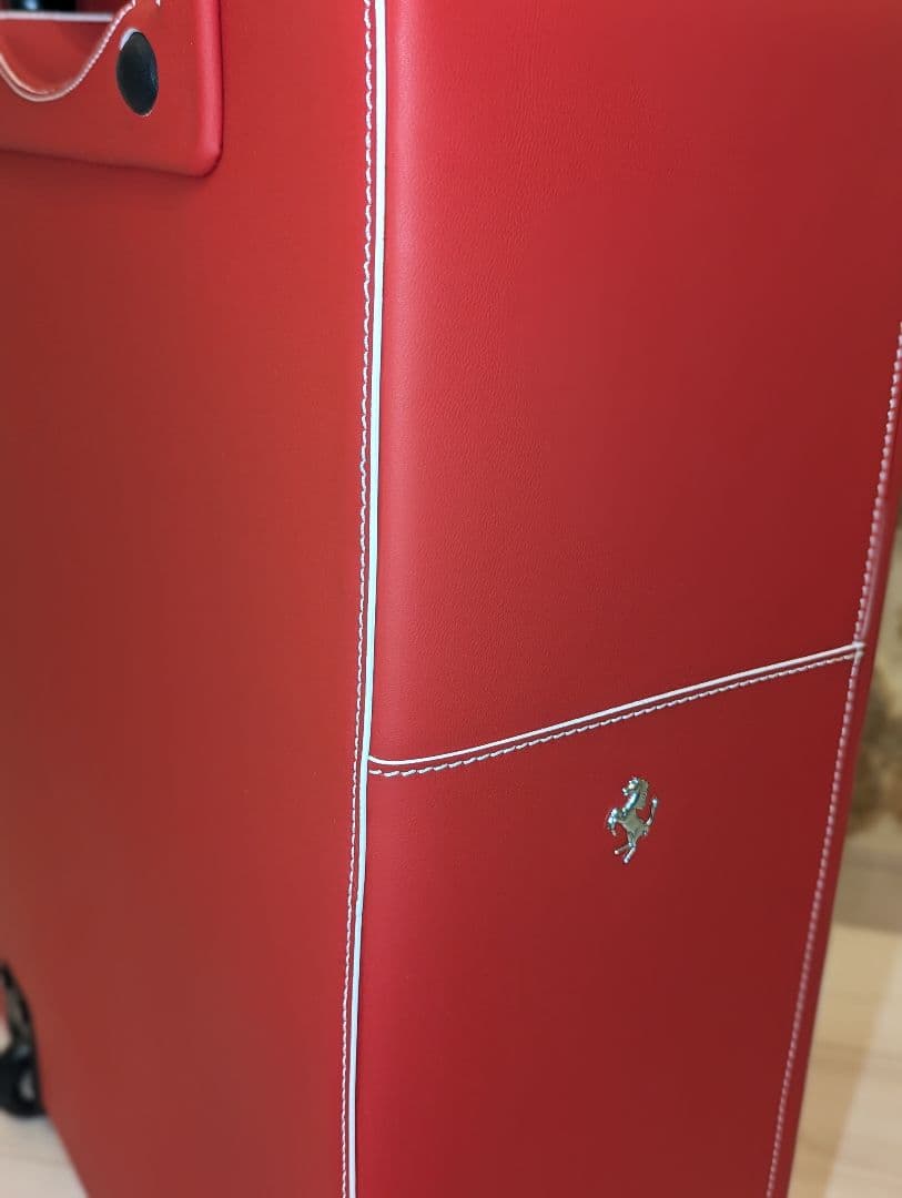 非売品　フェラーリ488gtb スーツケース　キャリケース