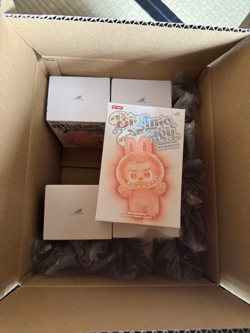 ぬいぐるみ POPMART THE MONSTERS Big into Energy